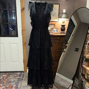 Lulu's Elegant Black Tiered Maxi Dress